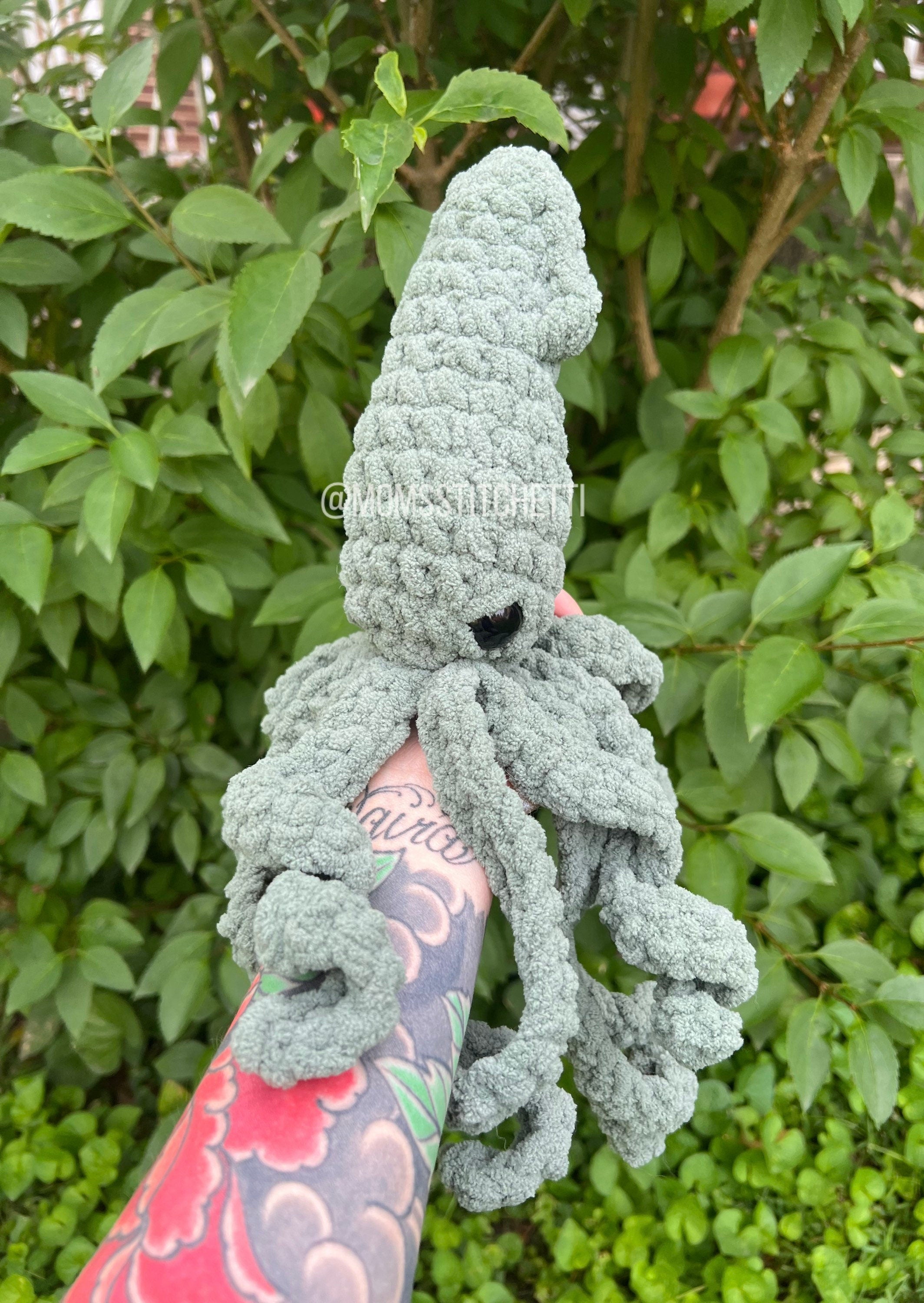 Squid Crochet Pattern (No Sew)